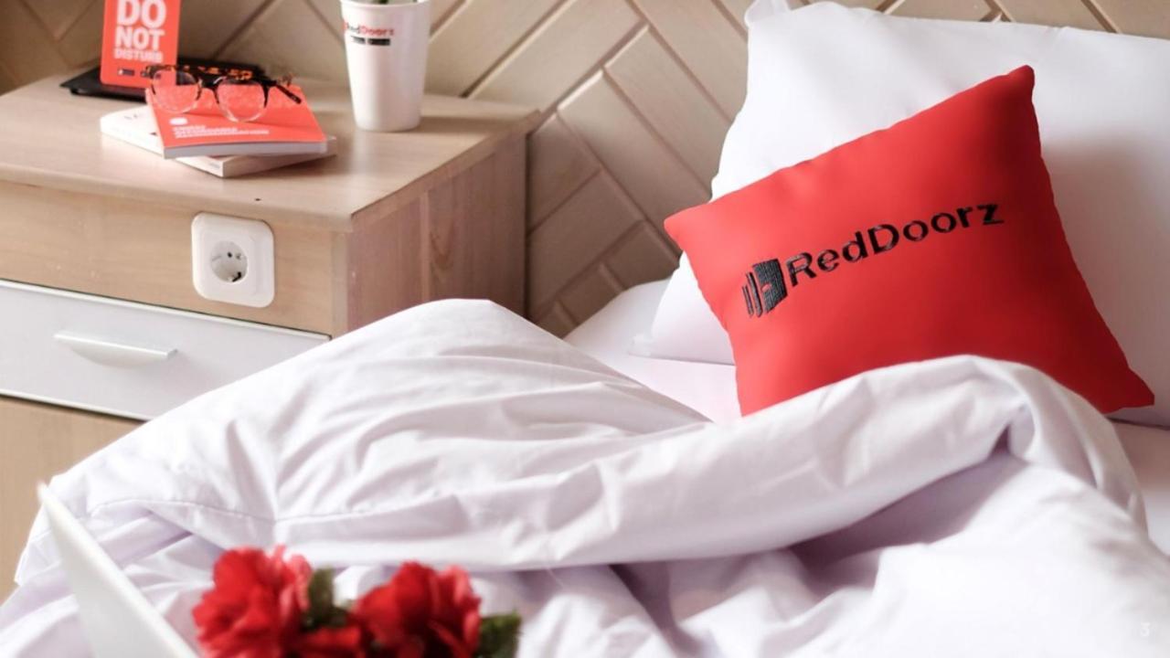 Reddoorz Ura Hotel Hung Phuoc 4 Bandar Ho Chi Minh Luaran gambar